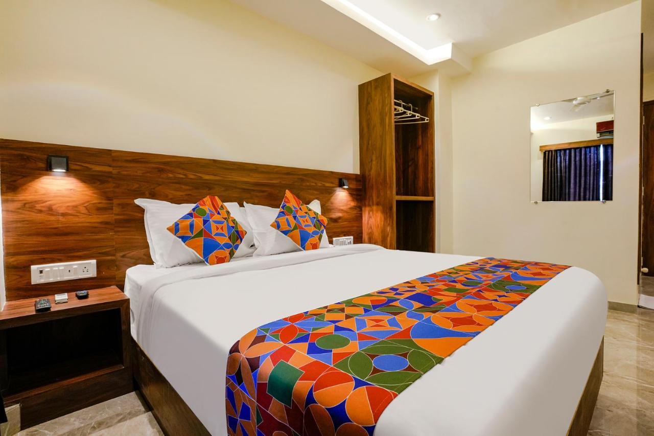 Fabhotel Antlers Bombaim Exterior foto