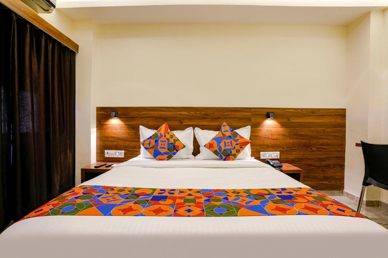Fabhotel Antlers Bombaim Exterior foto