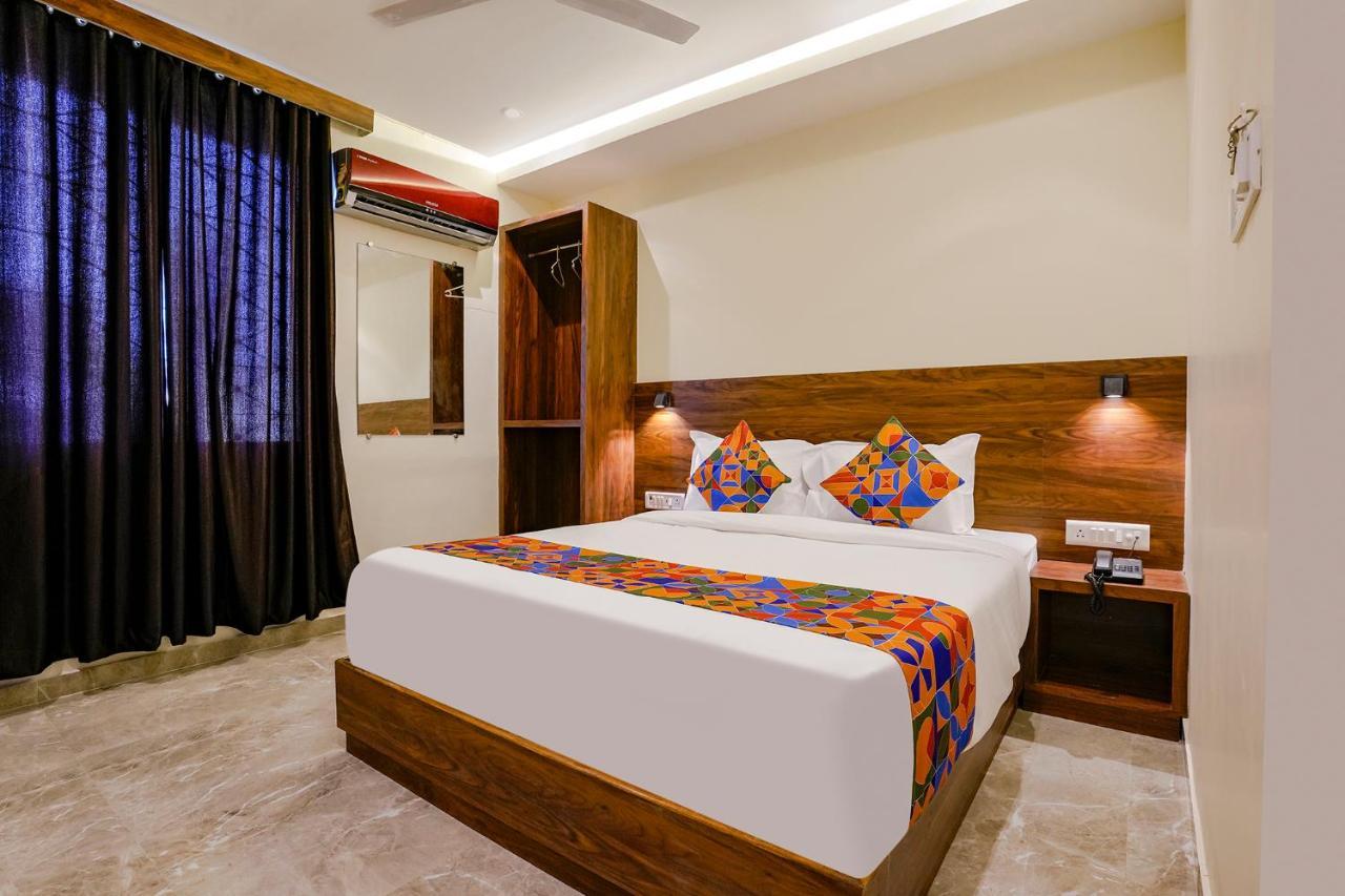 Fabhotel Antlers Bombaim Exterior foto